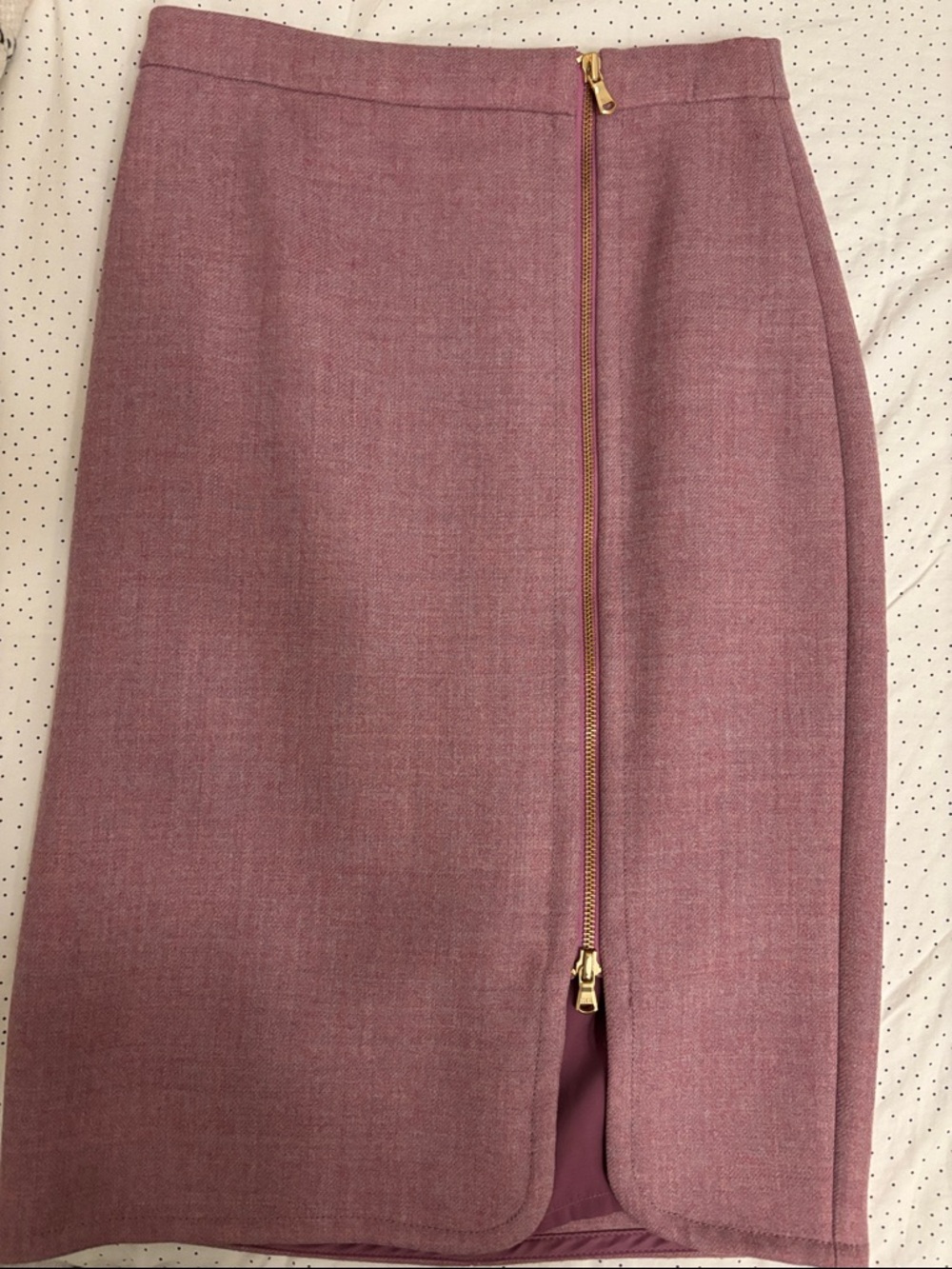 Perfect condition JCrew Midi Pencil Skirt with Front Zip in Dusty Rose size 00